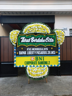Papan Bunga Duka di Soko