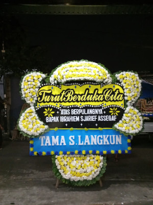 Papan Bunga Duka di Soko